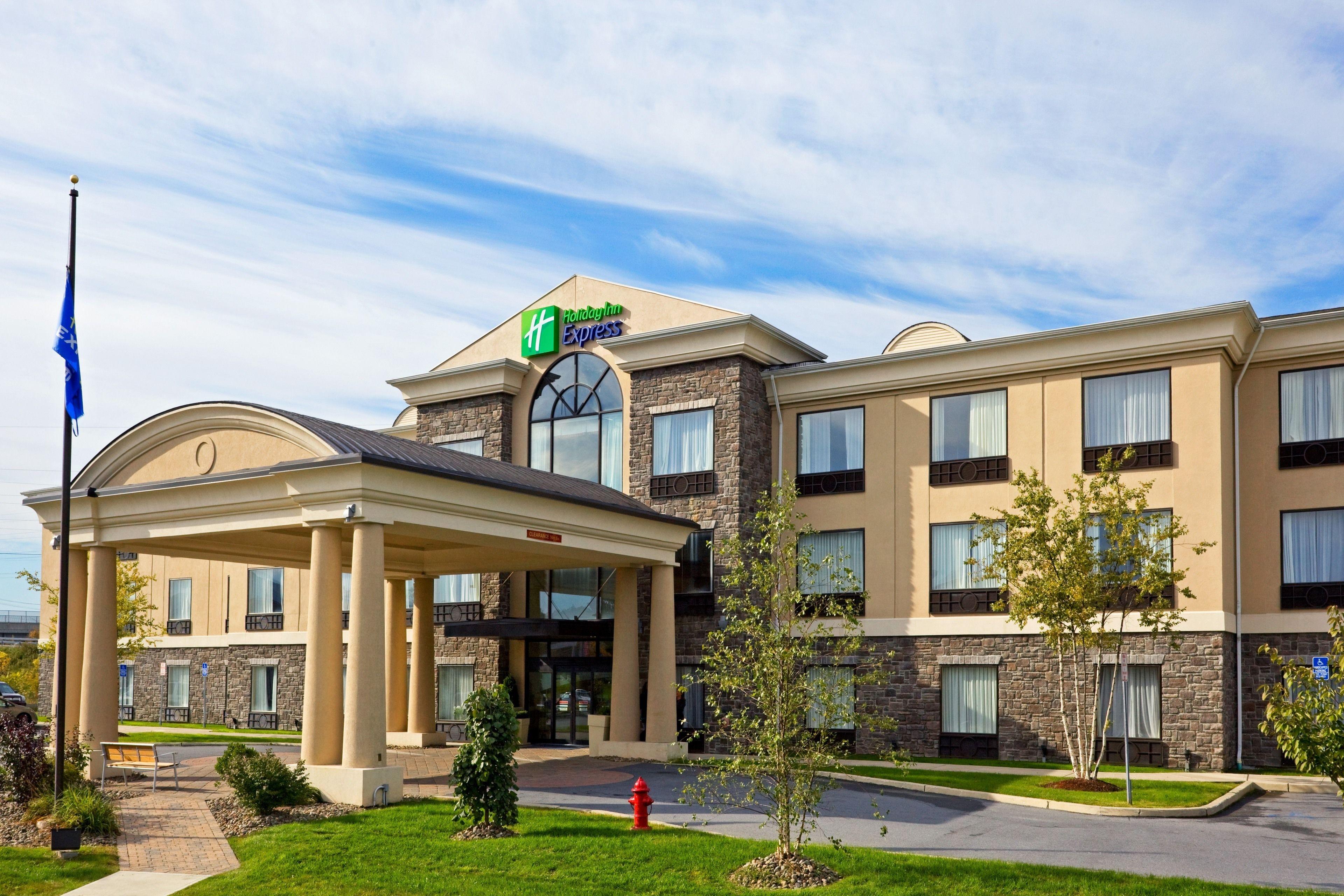 Where to Stay in New York Metro: 4 Best Holiday Inn Express Hotels