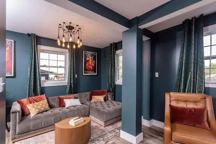 Staying Near Shenandoah: 4 Family Hotels Compared