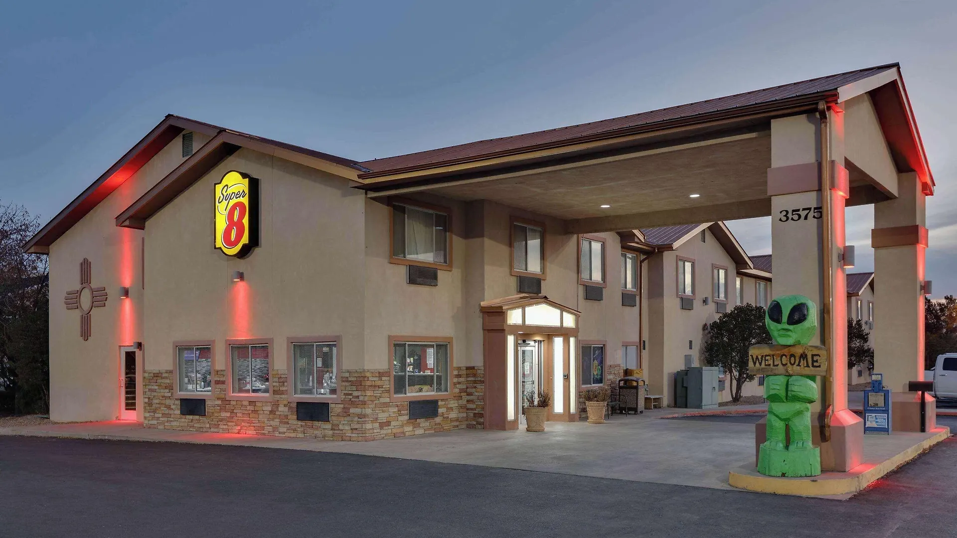 5 Super 8 by Wyndham Hotels in New Mexico for Easy Road Trips
