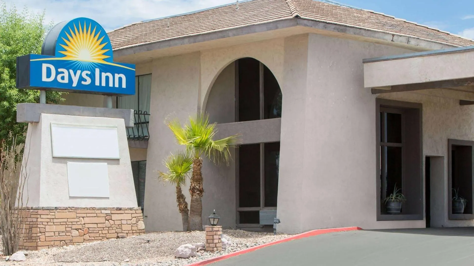 Where to Stay in Arizona: 4 Best Days Inn by Wyndham Hotels