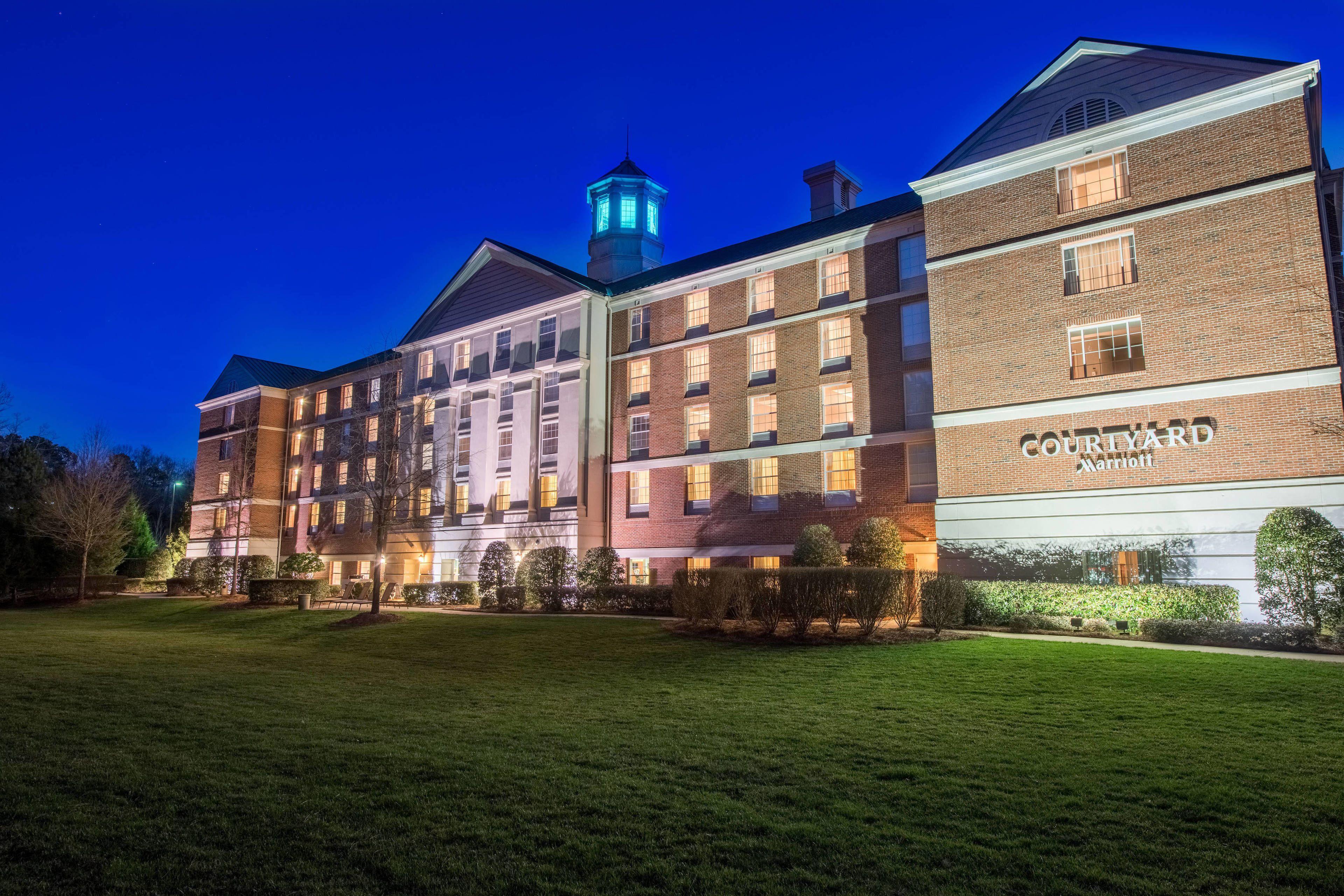 Staying Near Dean Smith Center: 7 Business Hotels Compared